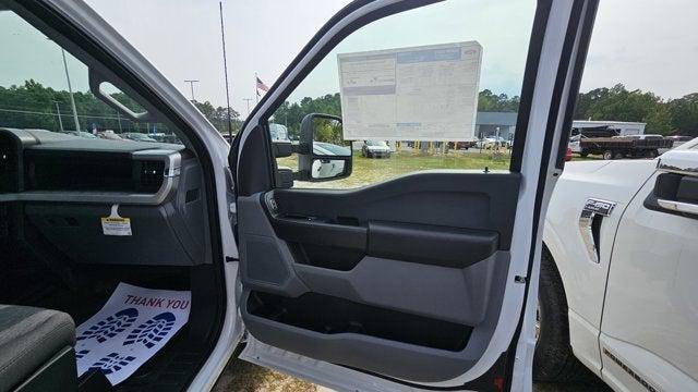 new 2025 Ford F-350 car, priced at $62,180