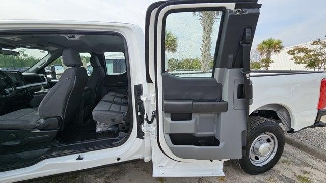 new 2025 Ford F-350 car, priced at $62,180