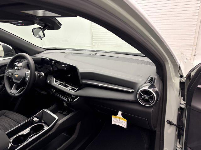 new 2025 Chevrolet Equinox car, priced at $33,090