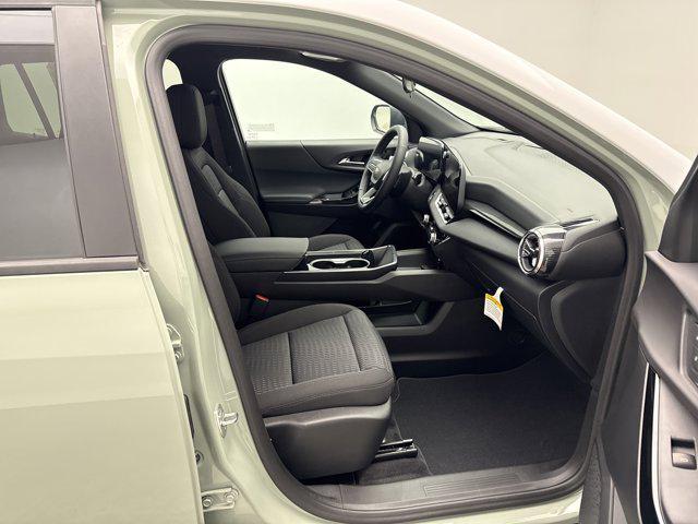 new 2025 Chevrolet Equinox car, priced at $33,090