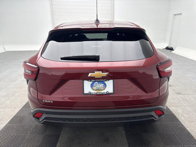new 2025 Chevrolet Trax car, priced at $23,285