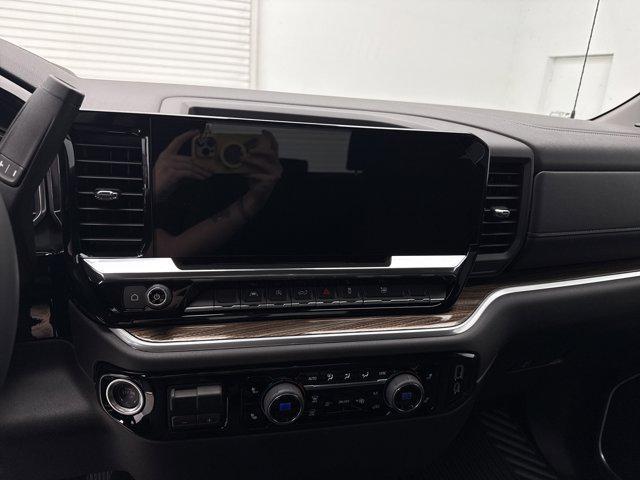 new 2025 Chevrolet Silverado 1500 car, priced at $52,995