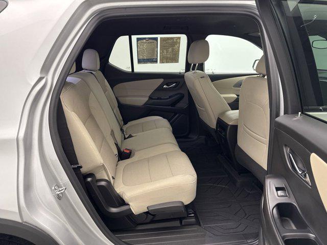 used 2022 Chevrolet Traverse car, priced at $28,197