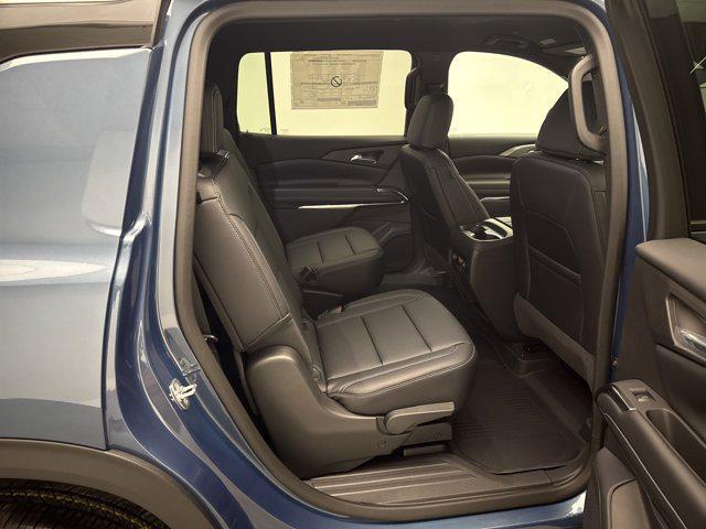 new 2025 Chevrolet Traverse car, priced at $46,310