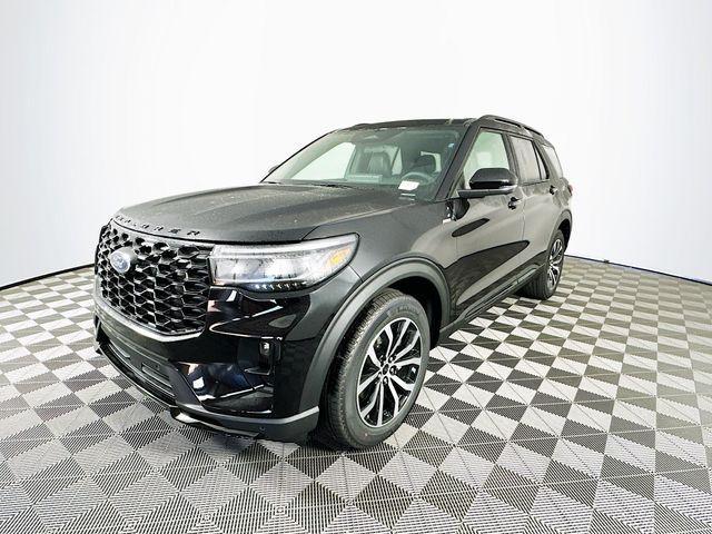 new 2025 Ford Explorer car, priced at $50,095