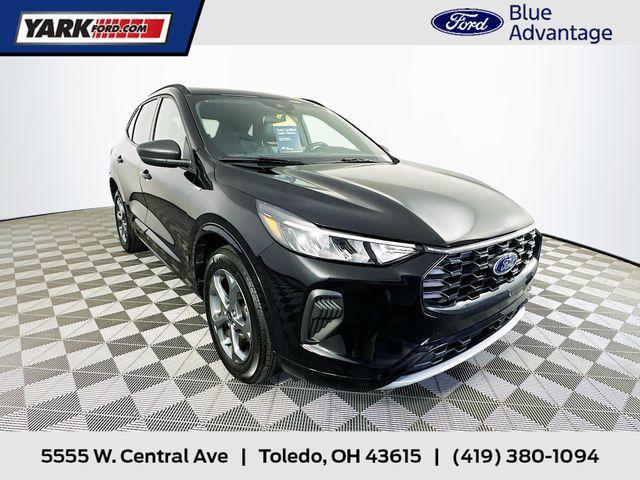 used 2023 Ford Escape car, priced at $26,998