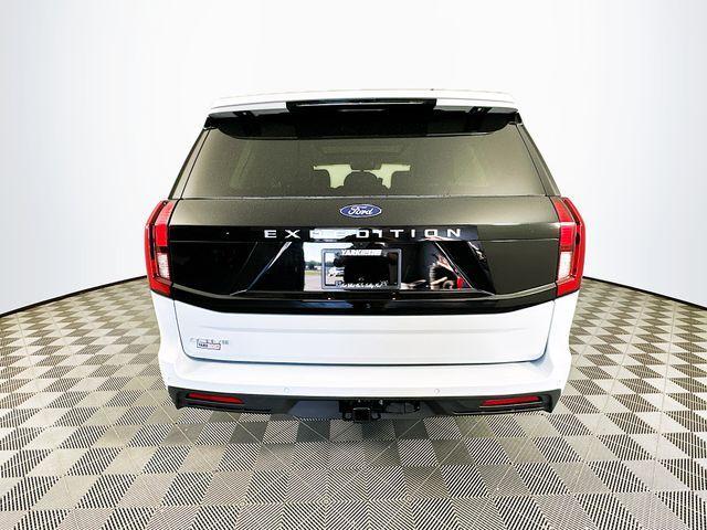 new 2025 Ford Expedition car, priced at $67,521