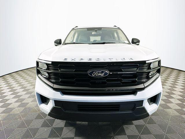new 2025 Ford Expedition car, priced at $67,521