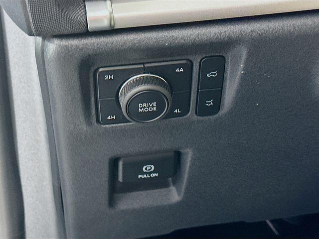 new 2025 Ford Expedition car, priced at $67,521