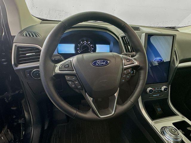 used 2024 Ford Edge car, priced at $27,992