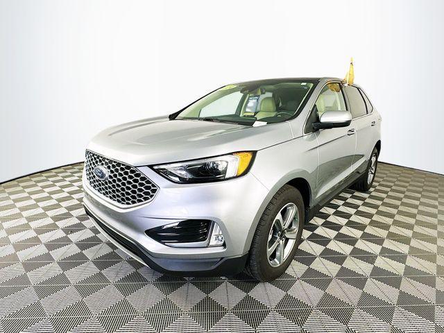 used 2024 Ford Edge car, priced at $29,994