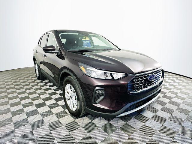 used 2023 Ford Escape car, priced at $24,997