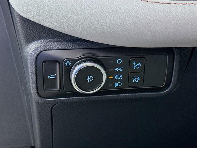 new 2025 Ford Explorer car