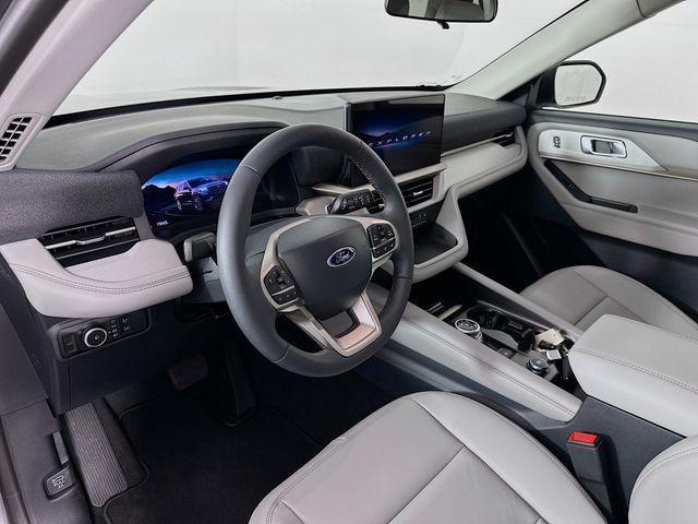 new 2025 Ford Explorer car