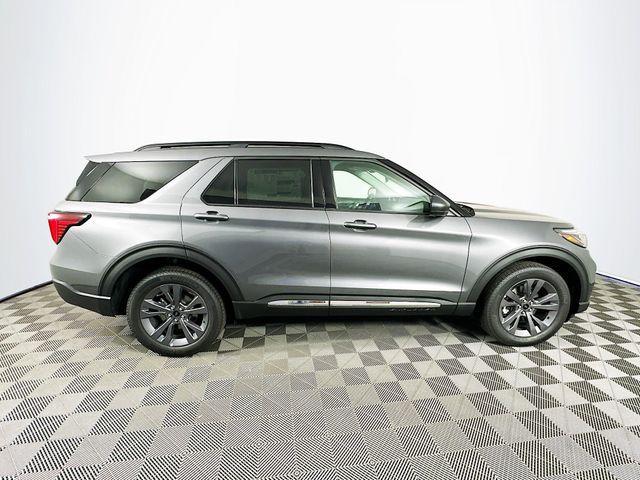 new 2025 Ford Explorer car