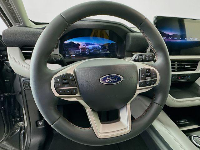 new 2025 Ford Explorer car