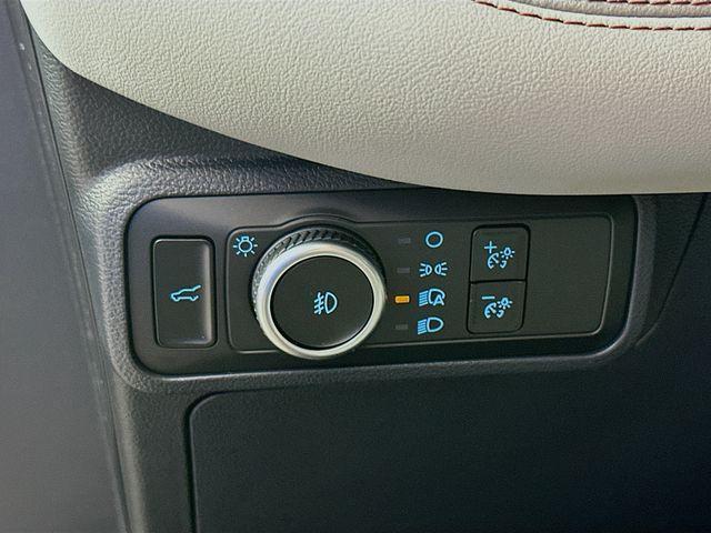 new 2025 Ford Explorer car, priced at $45,133