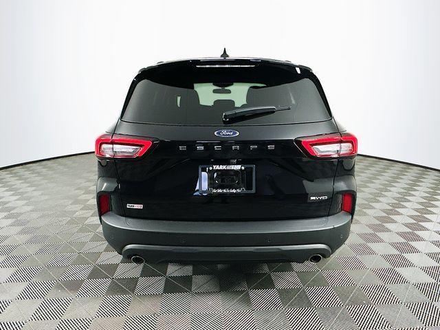 new 2025 Ford Escape car, priced at $33,554