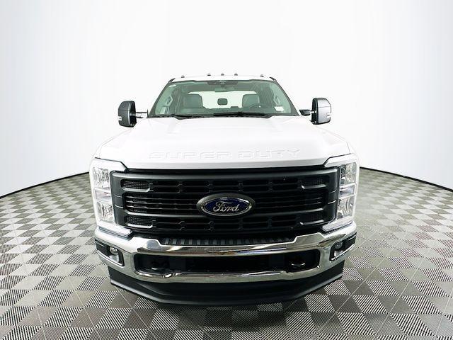 new 2024 Ford F-350 car, priced at $61,455