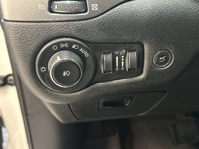 used 2019 Jeep Cherokee car, priced at $9,500