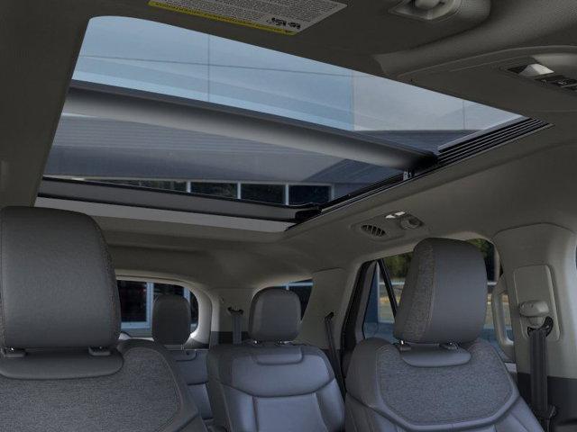 new 2025 Ford Explorer car, priced at $47,203
