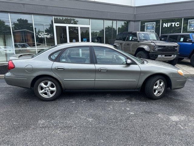 used 2002 Ford Taurus car, priced at $6,000