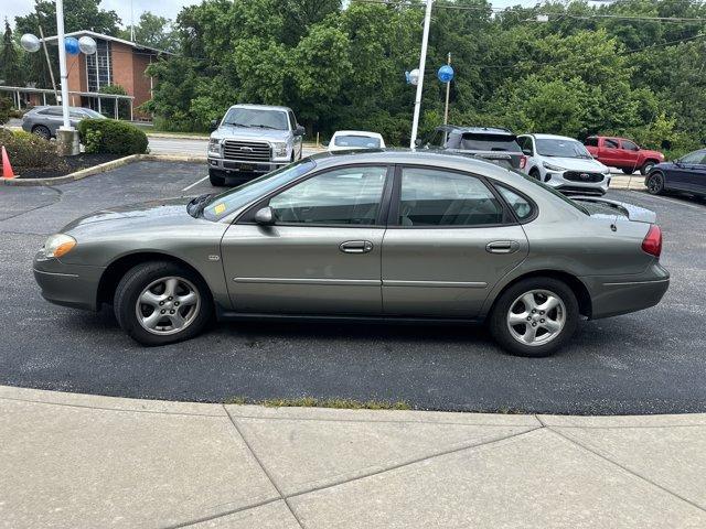 used 2002 Ford Taurus car, priced at $6,000