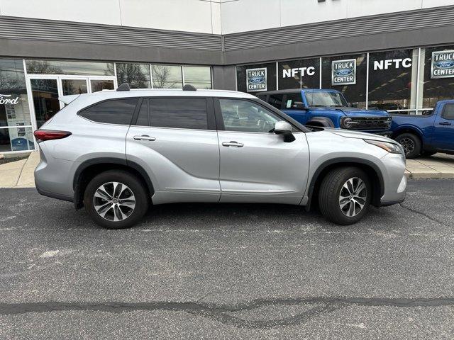 used 2023 Toyota Highlander car, priced at $41,000