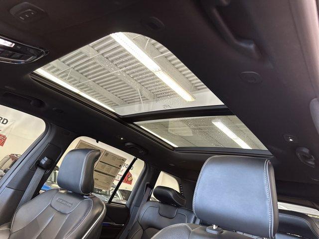 used 2022 Jeep Grand Cherokee car, priced at $35,500