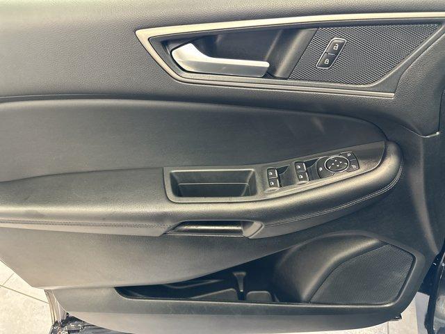 used 2022 Ford Edge car, priced at $25,000