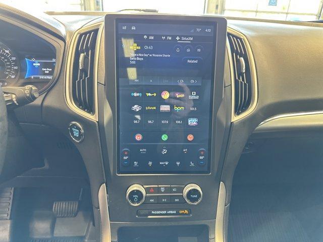 used 2022 Ford Edge car, priced at $25,000