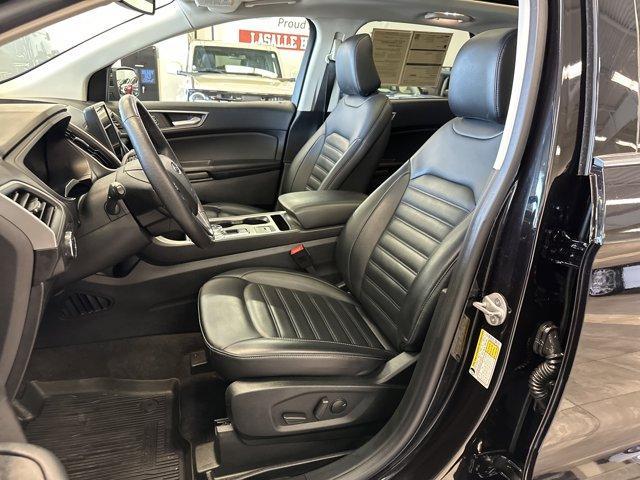 used 2022 Ford Edge car, priced at $25,000