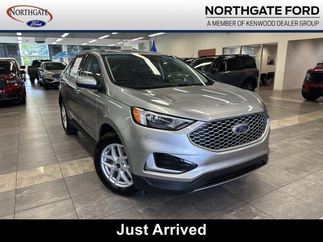 used 2024 Ford Edge car, priced at $28,500