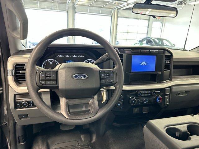 new 2024 Ford F-250 car, priced at $41,865