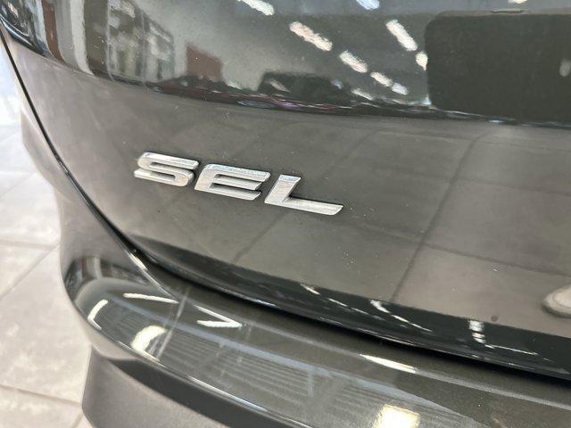 used 2024 Ford Edge car, priced at $27,500