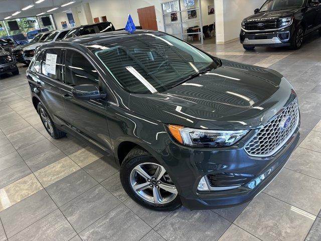 used 2024 Ford Edge car, priced at $27,500