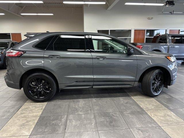 new 2024 Ford Edge car, priced at $33,099