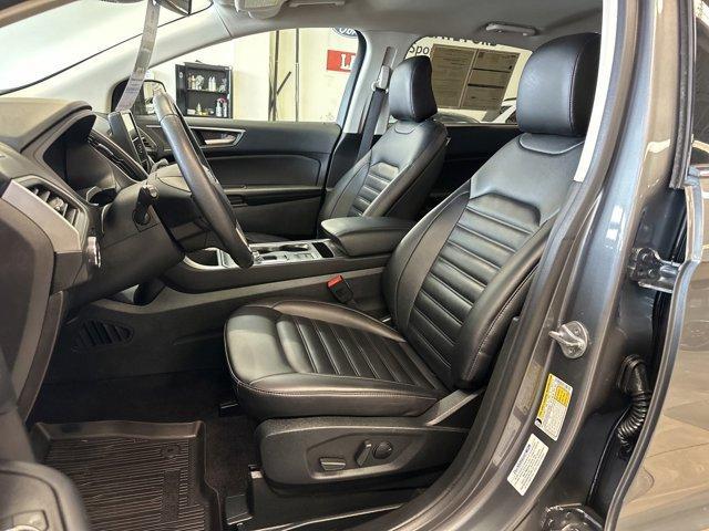 used 2022 Ford Edge car, priced at $25,000