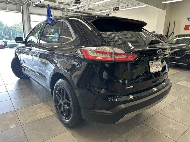 used 2022 Ford Edge car, priced at $28,000