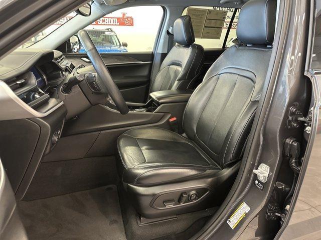 used 2022 Jeep Grand Cherokee car, priced at $28,500