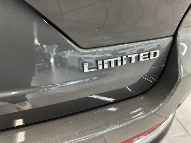 used 2022 Jeep Grand Cherokee car, priced at $28,500