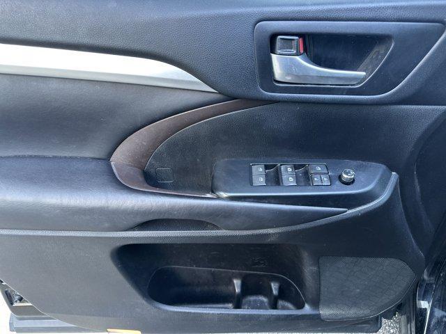 used 2018 Toyota Highlander car, priced at $22,500