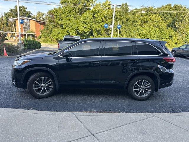 used 2018 Toyota Highlander car, priced at $22,500