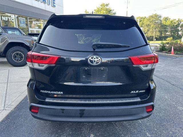 used 2018 Toyota Highlander car, priced at $22,500