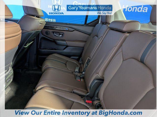 new 2025 Honda Pilot car, priced at $54,985