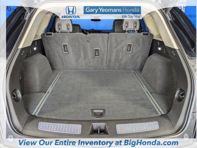 used 2019 Cadillac XT5 car, priced at $24,000