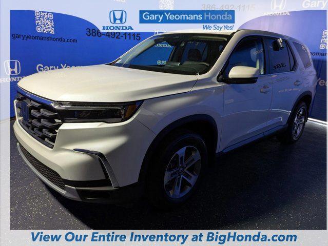 new 2025 Honda Pilot car, priced at $46,505