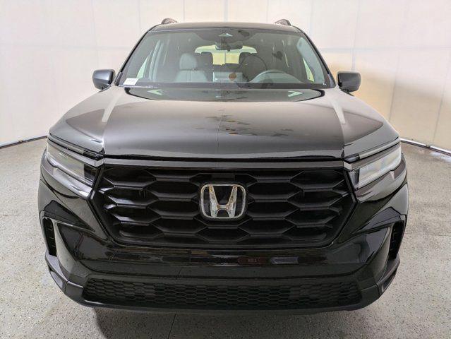 new 2025 Honda Pilot car, priced at $40,763