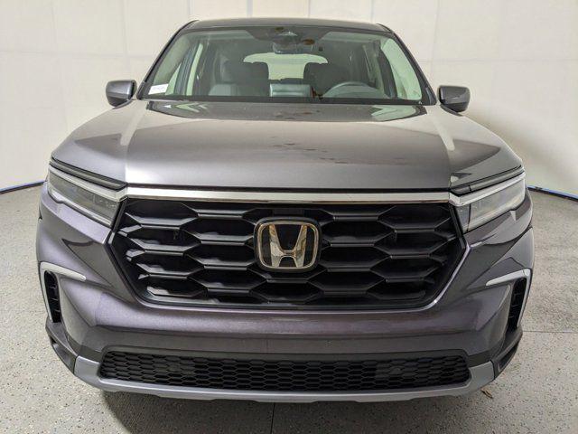 new 2025 Honda Pilot car, priced at $44,645