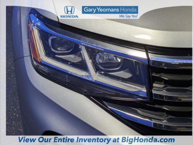 used 2022 Volkswagen Atlas Cross Sport car, priced at $20,999